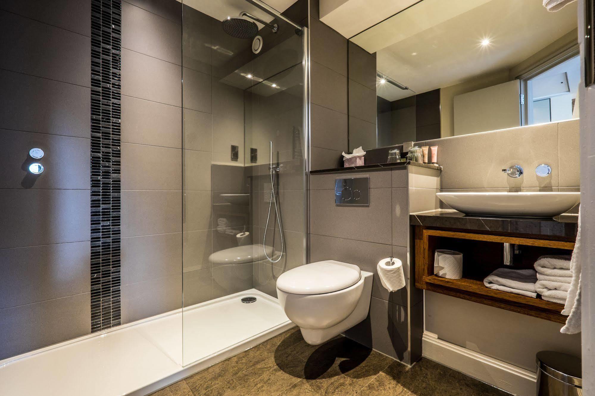 The Alexander Pope Hotel Twickenham Zewnętrze zdjęcie